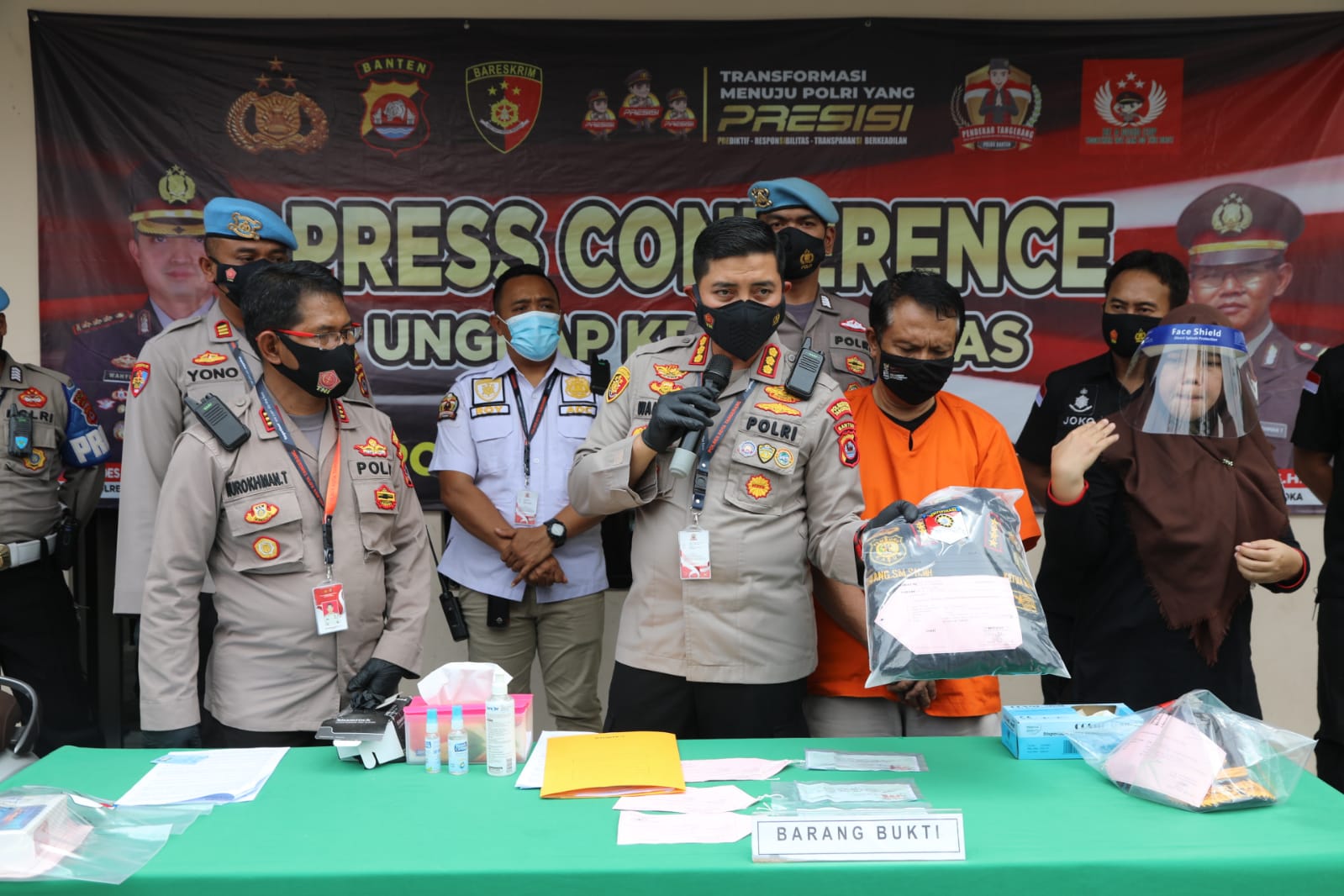 Ngaku Pensiunan Jenderal, Tipu Warga Modus Rekrutmen Polri, Pria 67 Tahun Dibekuk Polresta Tangerang