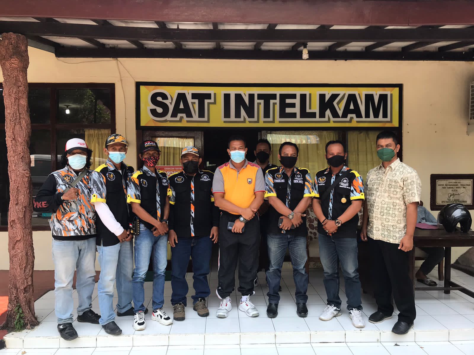 Silaturahmi LSM GMBI Distrik Pekalongan Raya Dengan Satuan Intelkam Polresta Pekalongan 