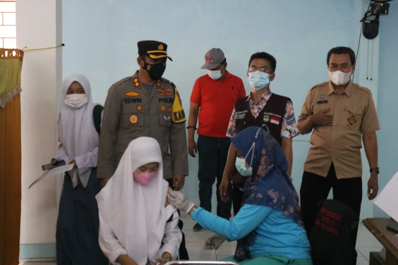 Target 16.000 Vaksinasi Perhari, Polri Pantau Pelaksanaan Gerai Vaksinasi Merdeka