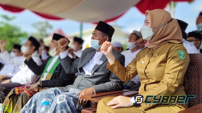 Kado Indah Presiden Dari Bupati Inhu Peringatan Hari Santri 2021