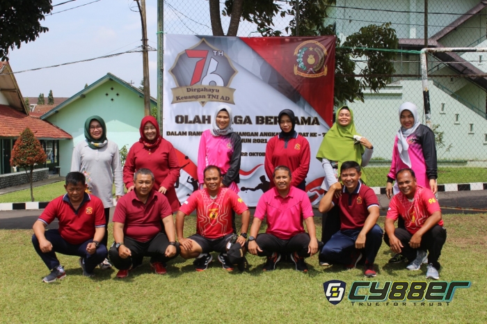 Olahraga Bersama Peringati HUT ke-76 Kuad di Pusdikku
