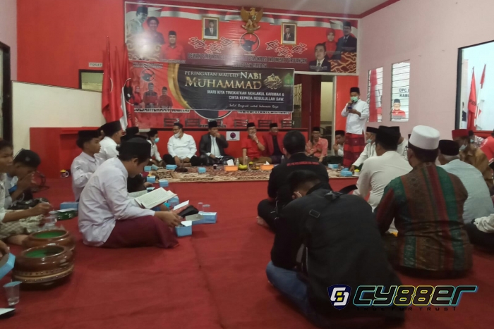 DPC PDI Perjuangan Peringati Maulud Nabi Dan Hari Santri Nasional