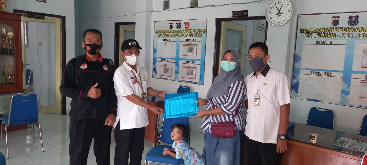 Lurah Tunon dan Seklur Sangat Peduli Terhadap Peduli Warga 