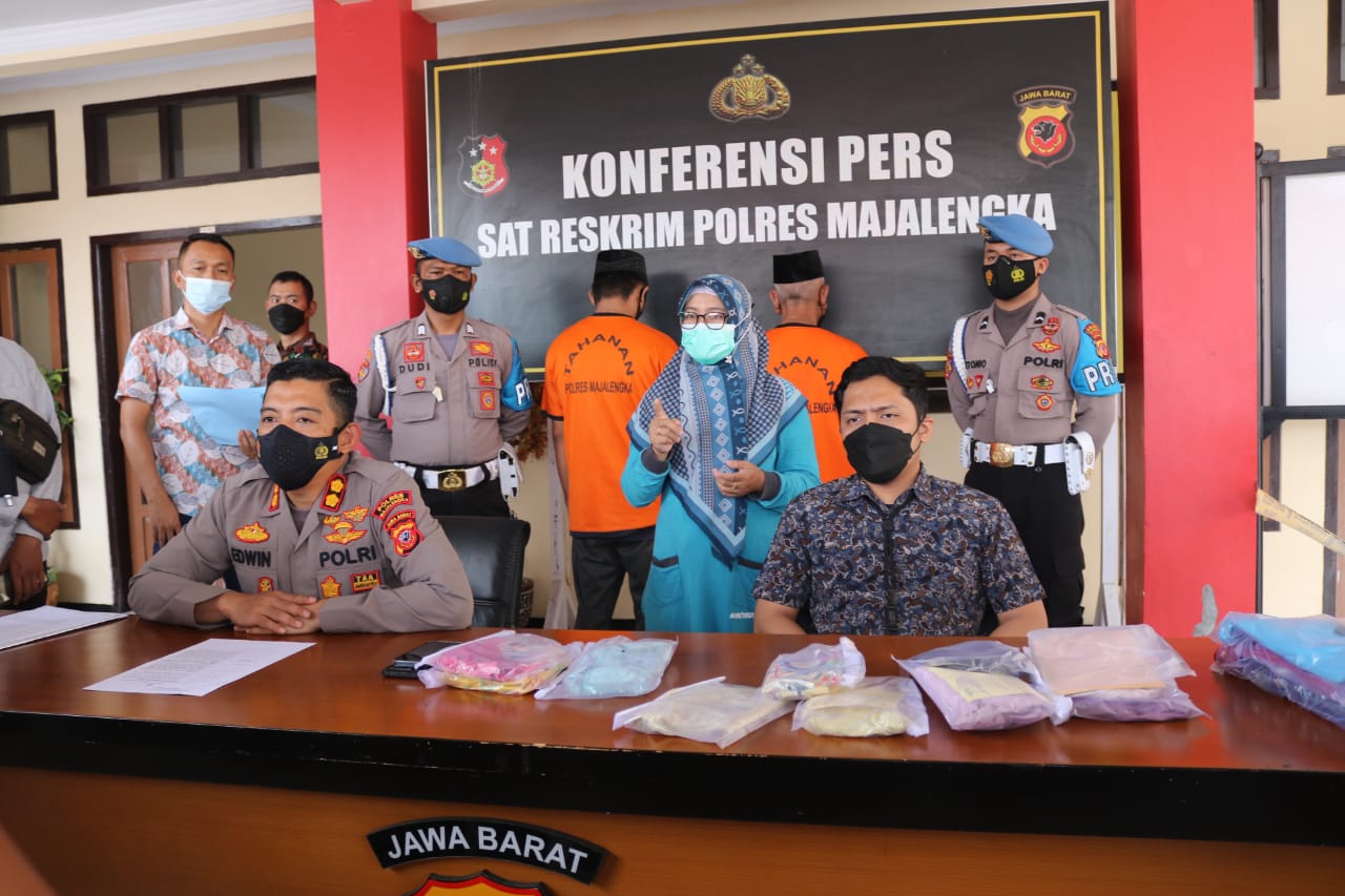 Seorang Kakek Tua dan Pemuda yang Cabuli Bocah di Majalengka Ditangkap Polres Majalengka