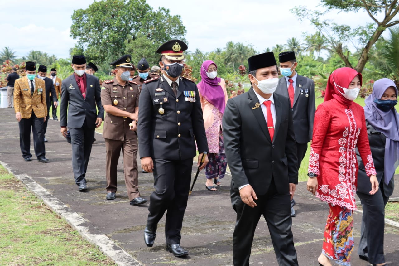 Bupati Ciamis Bersama Kapolres dan Dandim 0613 Laksanakan Upacara, Memperingati Hari Pahlawan