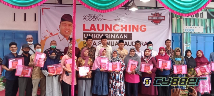 Dedi Iskandar Beri Bantuan UMKM Binaan Kita Semua Saudara Tahap II di Kecamatan NA IX-X dan Marbau