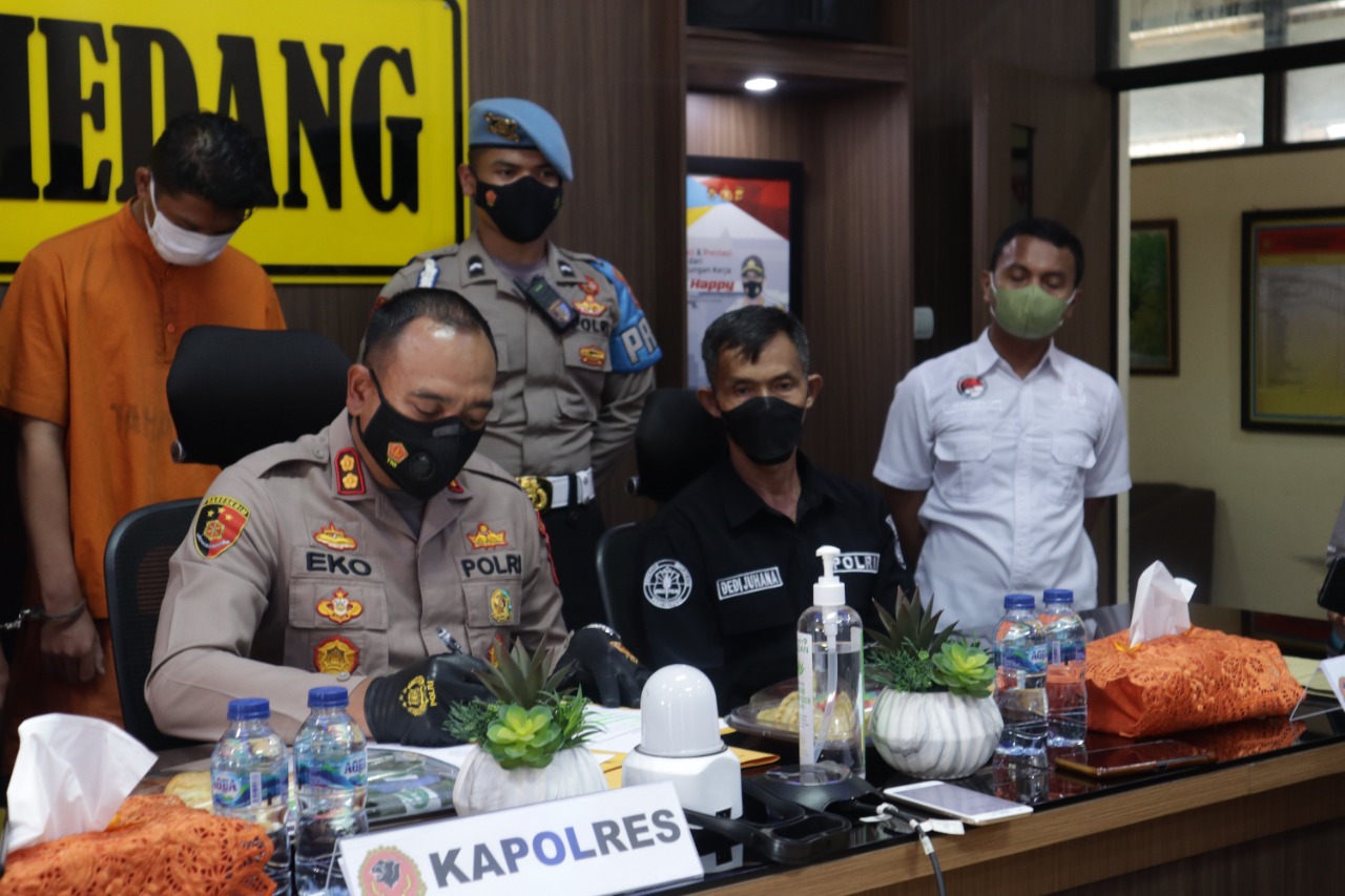 Polres Sumedang Kembali Menyita Ratusan Botol Miras