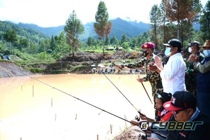 Meriahkan HUT Korps Marinir Ke 76, Yonmarhanlan VI Makassar Gelar Lomba Mancing