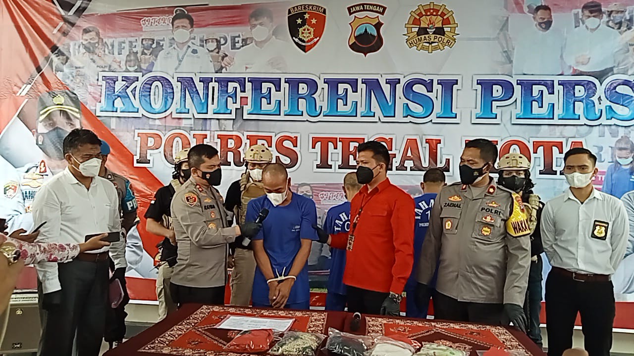 Akibat Sering Nonton Film Porno, Seorang Ayah di Tegal Cabuli Anak Kandungnya Hingga 5 Kali