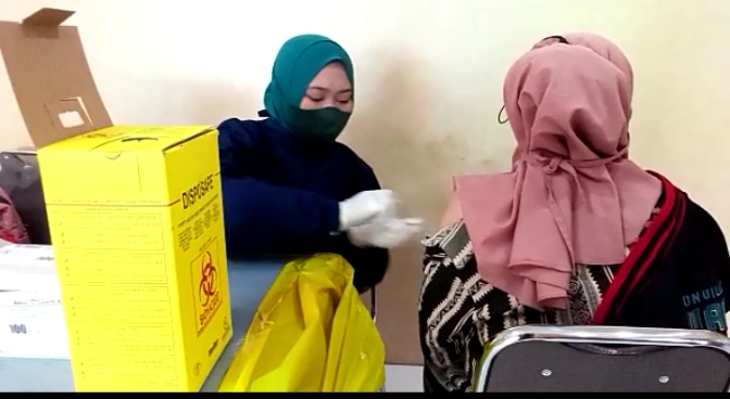Pemdes Serogol Kebut Vaksinasi Tahap II dan II