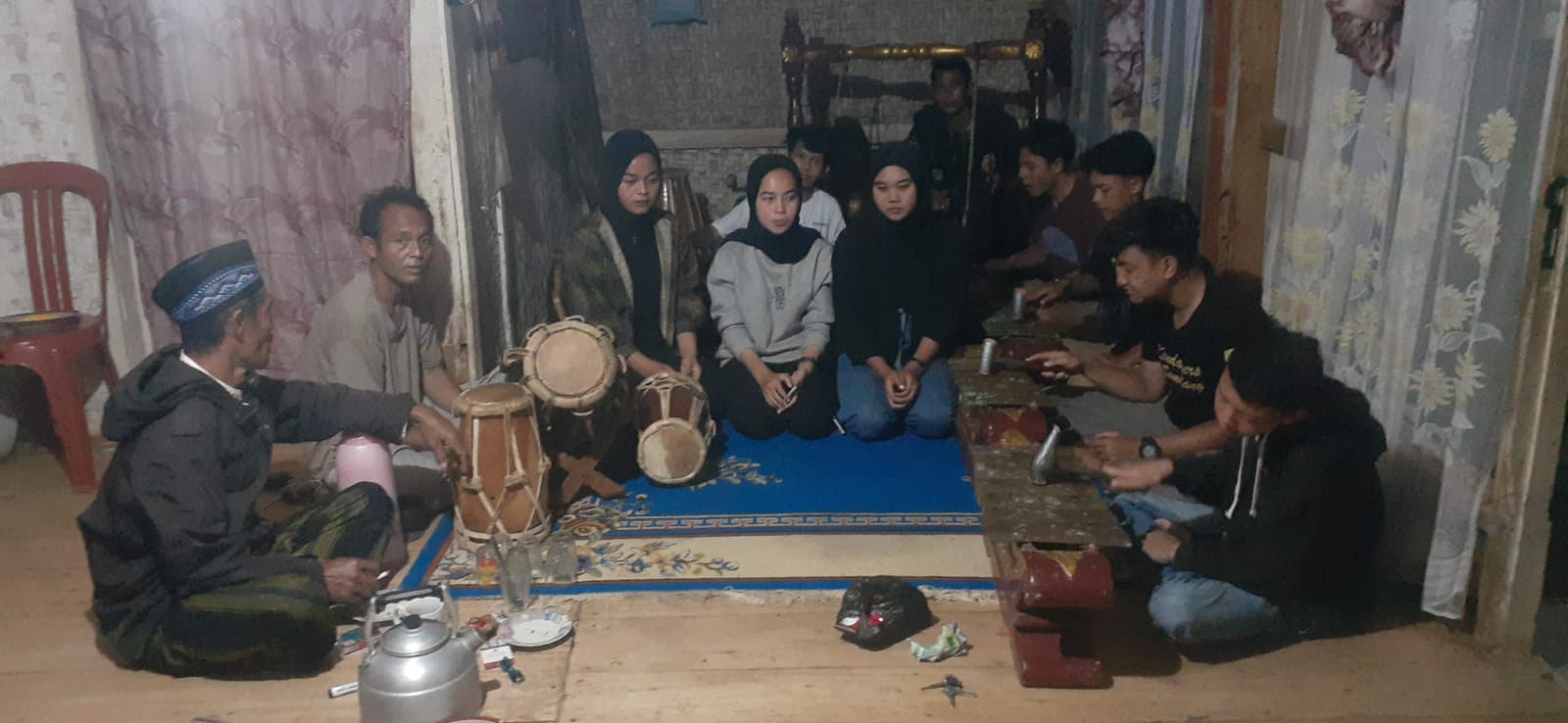 Kesenian Sunda yang Hampir Punah, Kini Dibangkitkan Lagi oleh Para Pemuda-Pemudi Mekarbakti