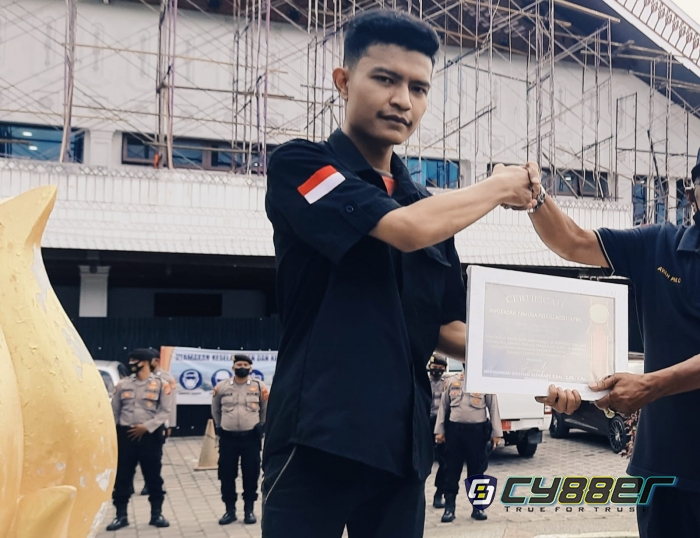 Angkatan Pemuda Peduli Aceh Terima Penghargaan di DPRD 