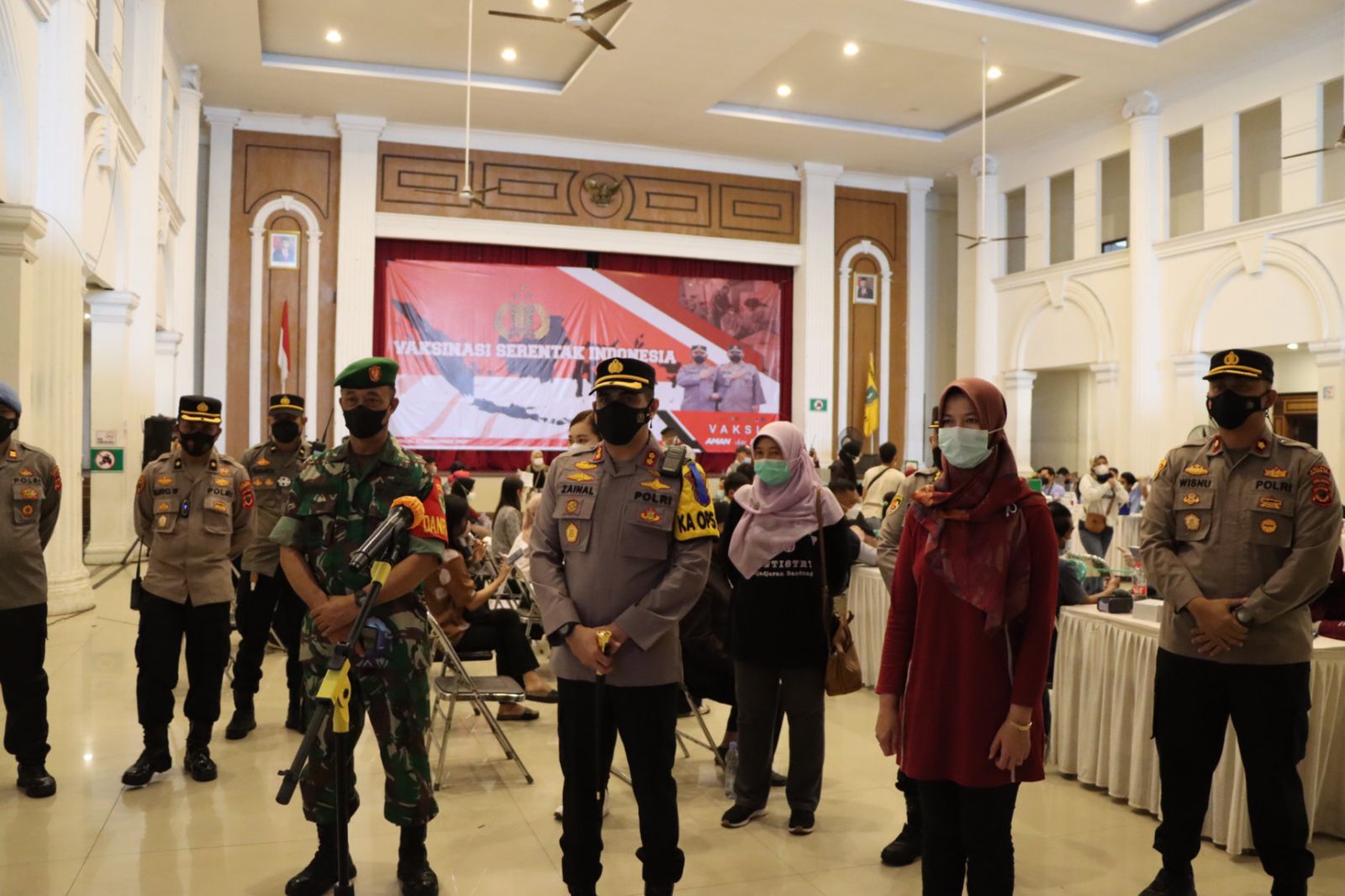 Polri Gelar Vaksinasi Massal yang Diselenggarakan Secara Serentak se-Indonesia