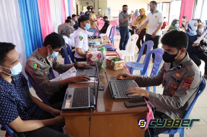 Gerai Vaksin Presisi di Pasar Sukaraja Sukabumi Sasar Usia 12 Tahun hingga Lanjut Usia