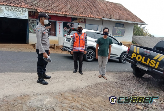 Polisi di Majalengka Terus Disiplinkan Warga Taat Prokes