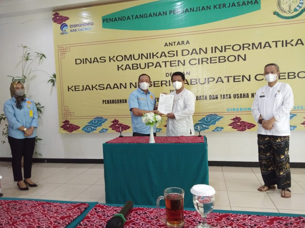 Diskominfo - Kejari Teken MoU di Bidang Penanganan Masalah Hukum 