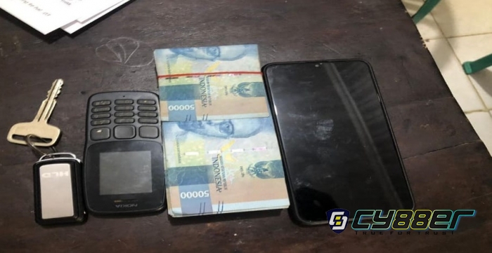 Diduga Peras Kades, Oknum Wartawan dan LSM Diamankan Polisi 