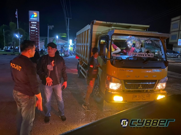 Polres Inhu dan Polhut Amankan 1 Dump Truk Kayu Ilegal