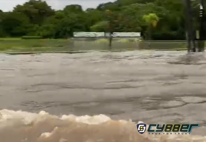 Kota Makassar Dikepung Banjir, Warga Berharap Pemerintah Cepat Cari Solusi