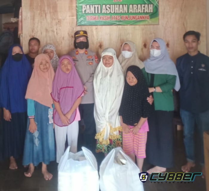 Aksi Jumat Berkah Kapolsek Mamajang Kepada Anak Yatim-piatu 