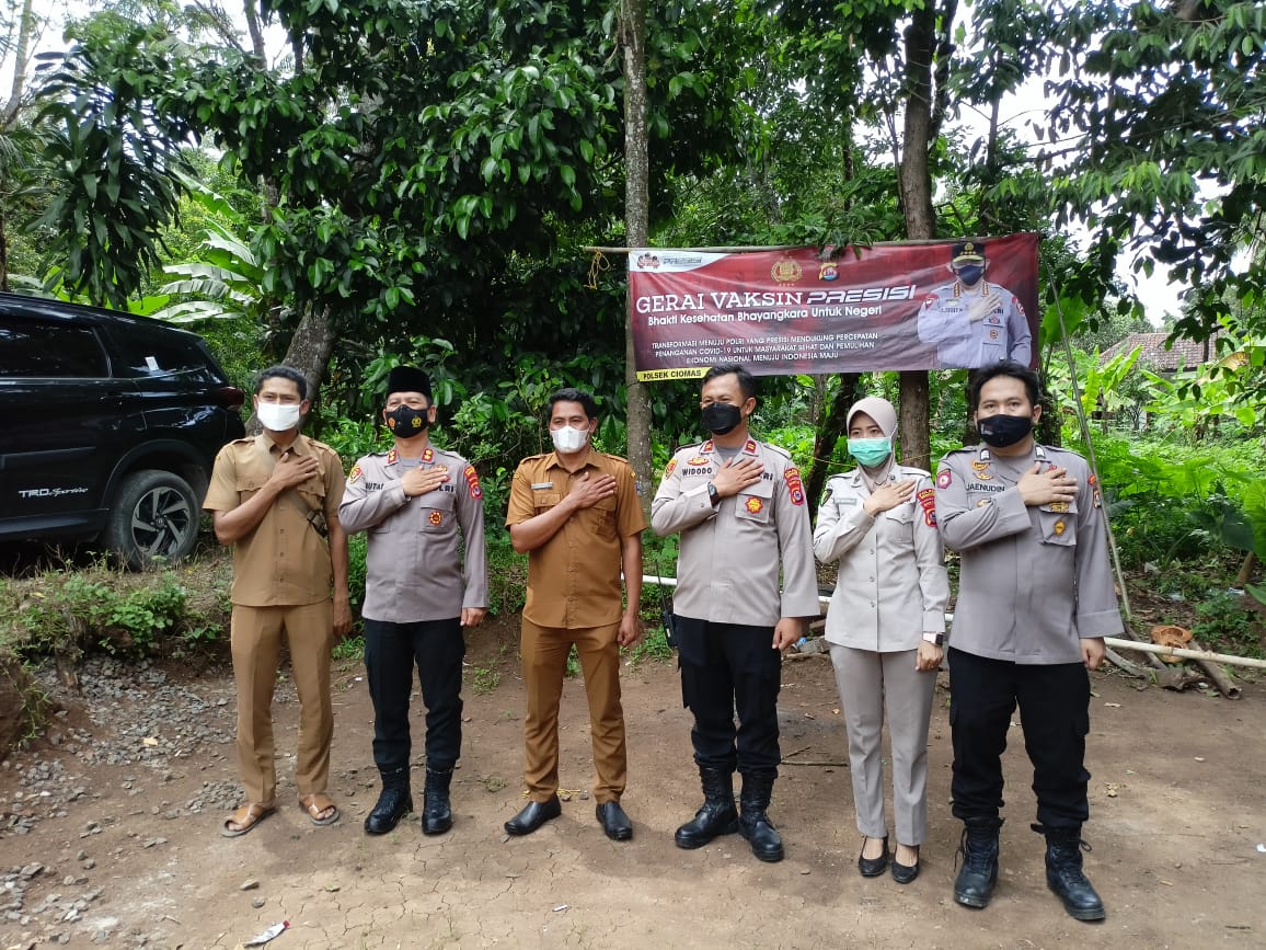 Polres Serang kota Gelar Vaksinasi di Desa Panyaungan Jaya Kecamatan Ciomas