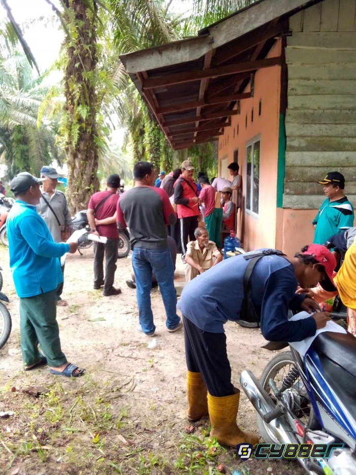 Kopsa Makmur Bantu Diskop Kampar Registrasi Pendataan  Anggota Petani