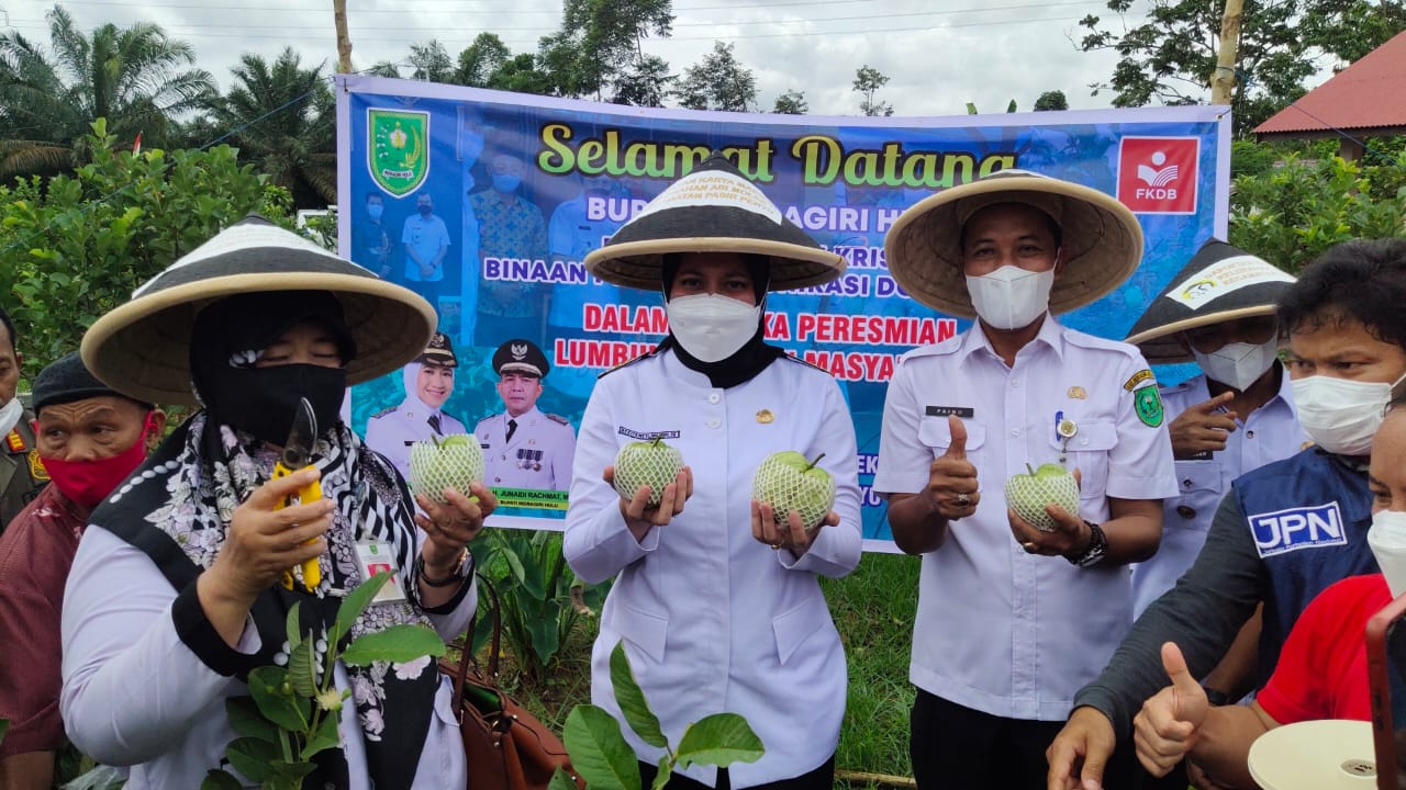 Optimalkan Penyediaan Pangan, Bupati Inhu Resmikan LPM Gapoktan 