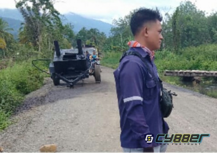 Pekerjaan Peningkatan Jalan SMPN 1 Menuju Desa Sawah Sudah Capai Target