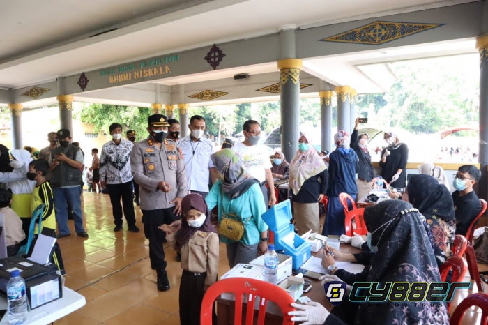 Kenalkan Potensi Lokal, Polisi Gelar Vaksinasi Anak di Lokasi Sejarah dan Wisata