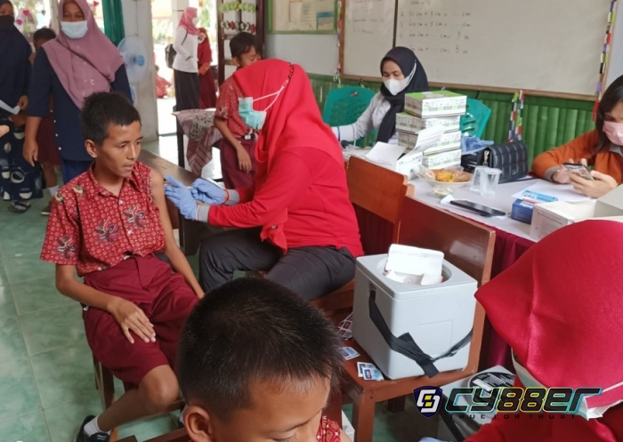Siswa SDN 1 Sidodadi Terima Vaksinasi Dosis Kedua