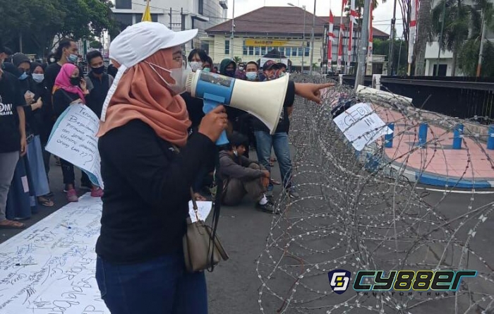 Pemerintah Harus Dapat Menjamin Keterlibatan Perempuan Untuk Pengembangan Energi Bersih Terbarukan