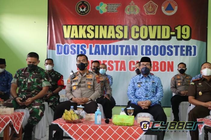 Bersama Forkopimda, Kapolresta Cirebon Ikuti Zoom Meeting Vaksinasi Serentak Seluruh Indonesia