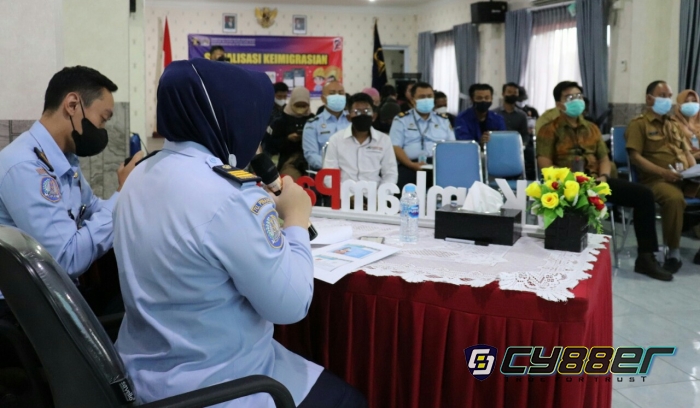 Inovasi Baru, Urus Paspor Bisa Dari Handphone