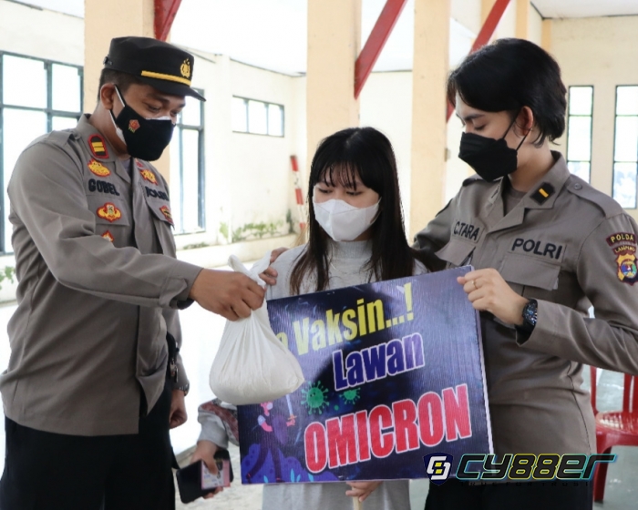 Presisi Polres Lamsel Laksanakan Gerai Vaksinasi