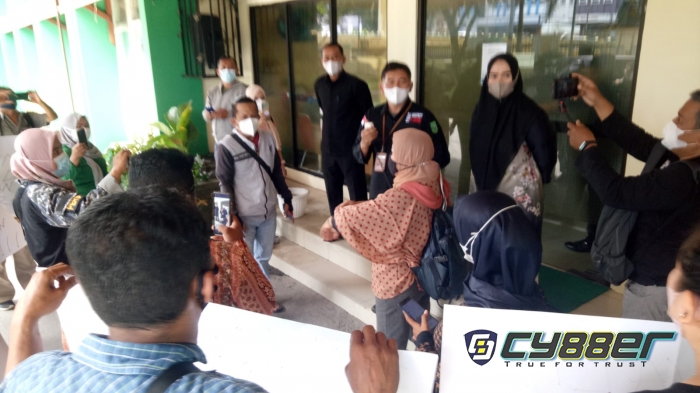 Kadis DLHK Prov. Riau Mamun Murod Mendadak Positif Covid-19, Solidaritas Jurnalis Pro Lingkungan Hidup Gagal Bertemu Murod