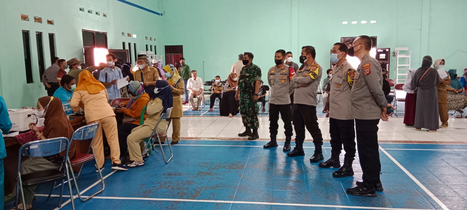 Kapolresta Cirebon Hadiri Zoom Meeting Vaksinasi Serentak Bersama Kapolri