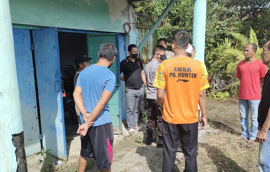 Penemuan Mayat di Depan Gudang Kampung Papanggungan