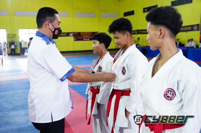 Wakapolda Jabar Jadi Irup Pada Acara Pembukaan Kapolda Cup Karate Invitation Tournament Jawa Barat Tahun 2022 