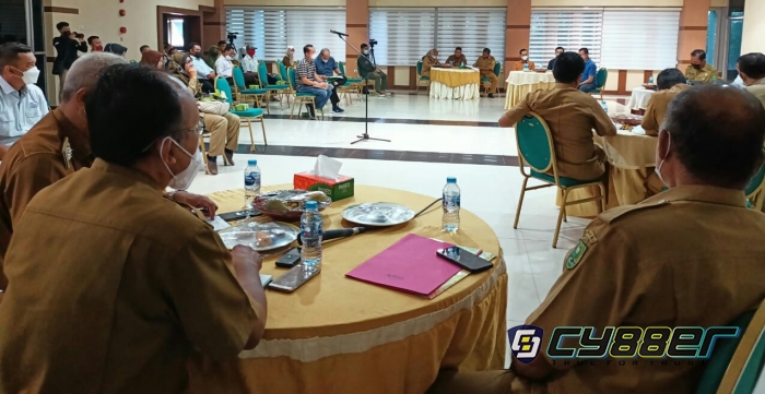 Pansus DPRD Provinsi Riau Adakan Pertemuan Dengan Beberapa Perusahaan Terkait Konflik Lahan di Indragiri Hulu