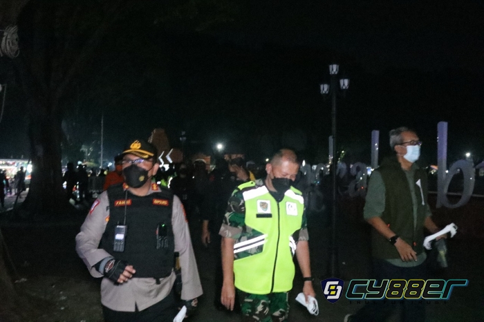 Ciptakan Harkamtibmas Polres Cirebon Kota Bersama Forkopimda Gelar Patroli Skala Besar