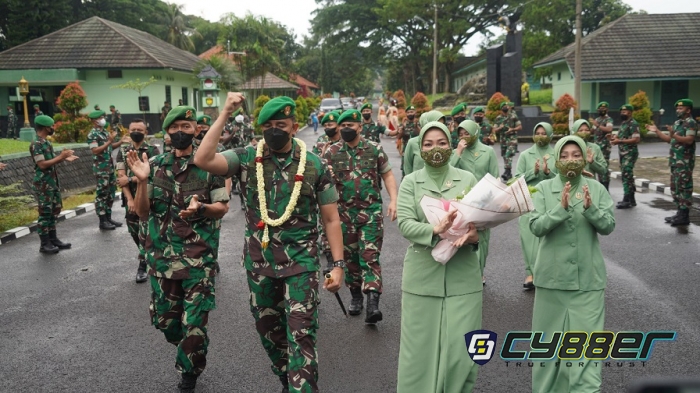 Komandan Korem 061 Kunjungan Perdana Ke Batalyon Infanteri 315 Garuda