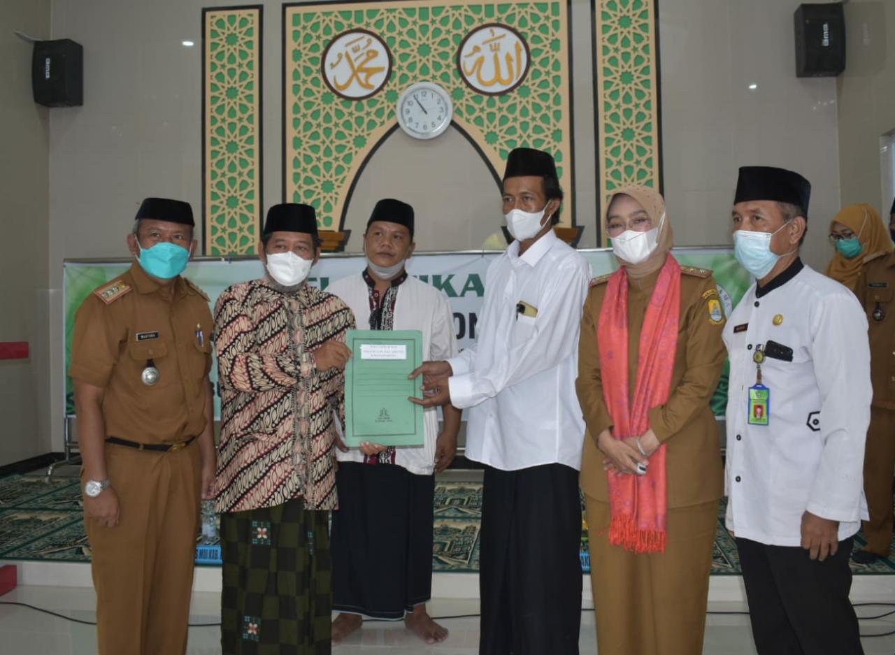 Wabup Cirebon Hadiri Pelantikan MUI Kec. Karang Wareng