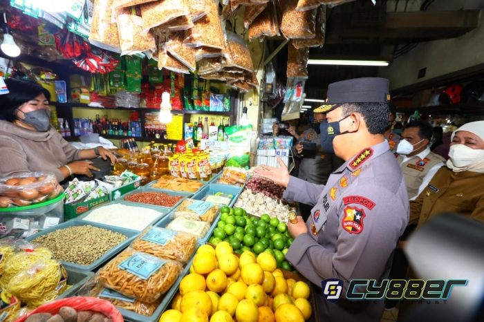 Tak Mau Warga Kesulitan, Kapolri: Jangan Lagi Terjadi Kelangkaan Minyak Goreng Curah