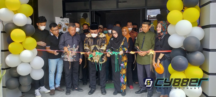 Walikota Cilegon Resmikan  Grand Opening  Adams Coffee And Eatery