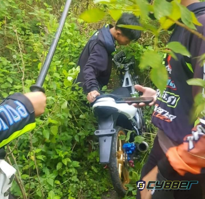 Perangi Aksi Trek-Trekan Kapolsek Benteng, Pimpin Pengejaran Sampai ke Semak-Semak
