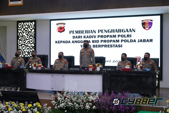 Kapolda Jabar Pimpin Kegiatan Terkait Sinergitas Propam Dengan Kasatwil dan Kasatker 