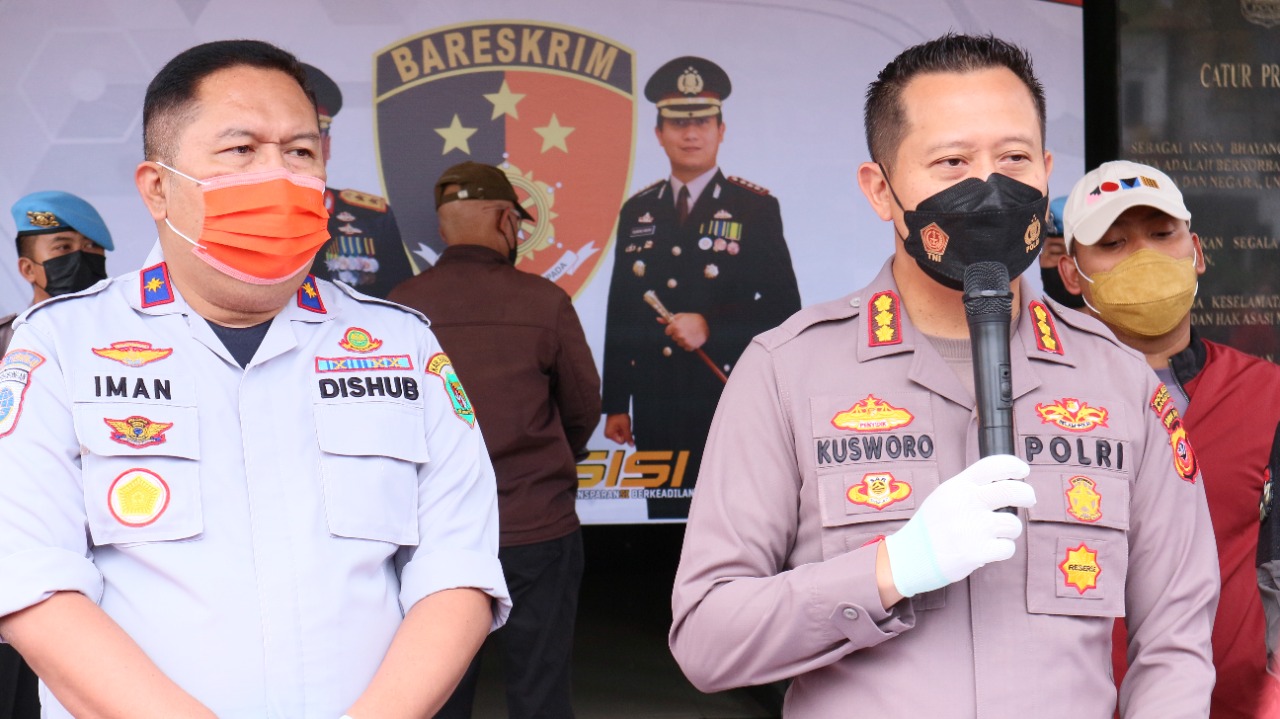 Kurang Dari 24 Jam, Preman Ancam Sopir Bus TMP Diamankan Polisi