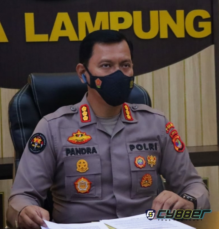 Polda Lampung: APH  Yang Puter Balikan Bus Yang Mengangkut Mahasiswa Dibakauheni adalah Vidio Hoax.