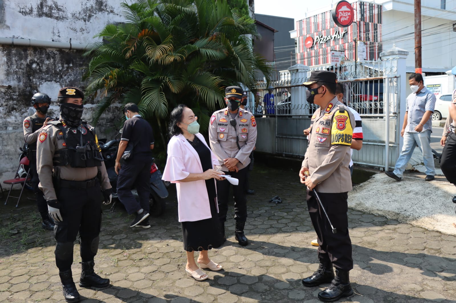 Pastikan Perayaan Hari Wafat Isa Al-Masih Berjalan Aman, Polisi  Cek Sejumlah Gereja