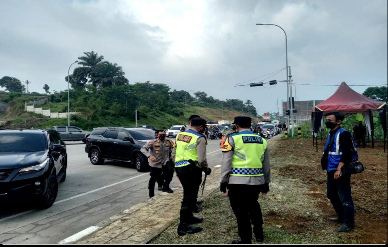 Wakapolda Jabar Tinjau Perbaikan Tol Cisumdawu Seksi 2 di Sumedang